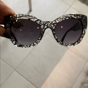 🖤😎LAMB GWEN STEFANI SUNGLASSES 😎